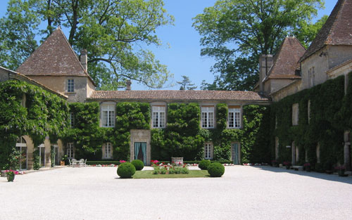 卡尔邦女酒庄（Chateau Carbonnieux）